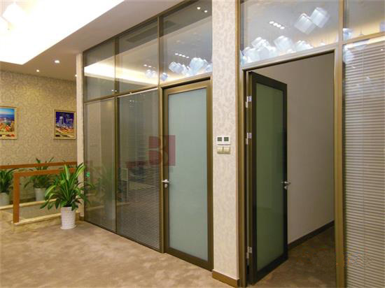 鋁合金玻璃門的優點