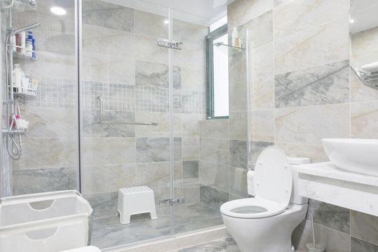 衛生間桃子视频在线观看