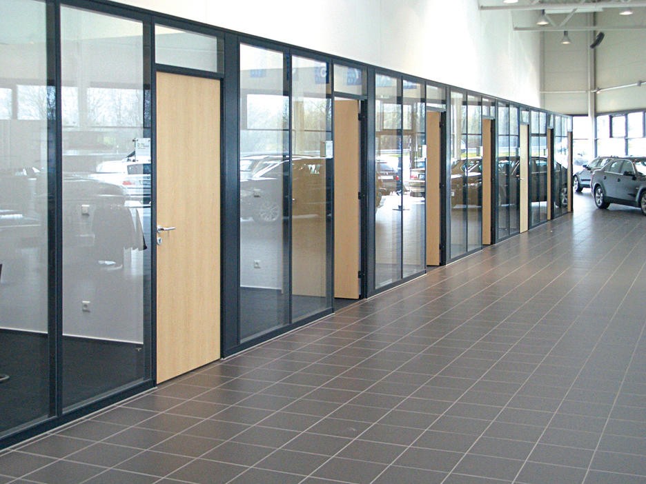 辦公室玻璃桃子视频在线观看