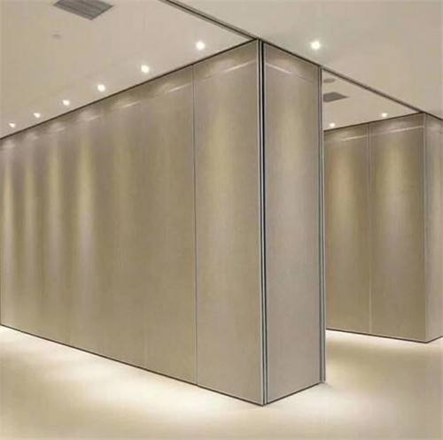 辦公屏風桃子视频在线观看