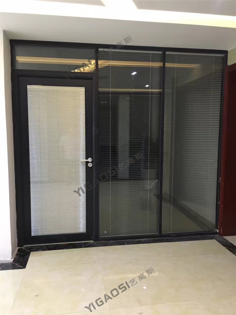 雙玻璃百葉桃子视频在线观看