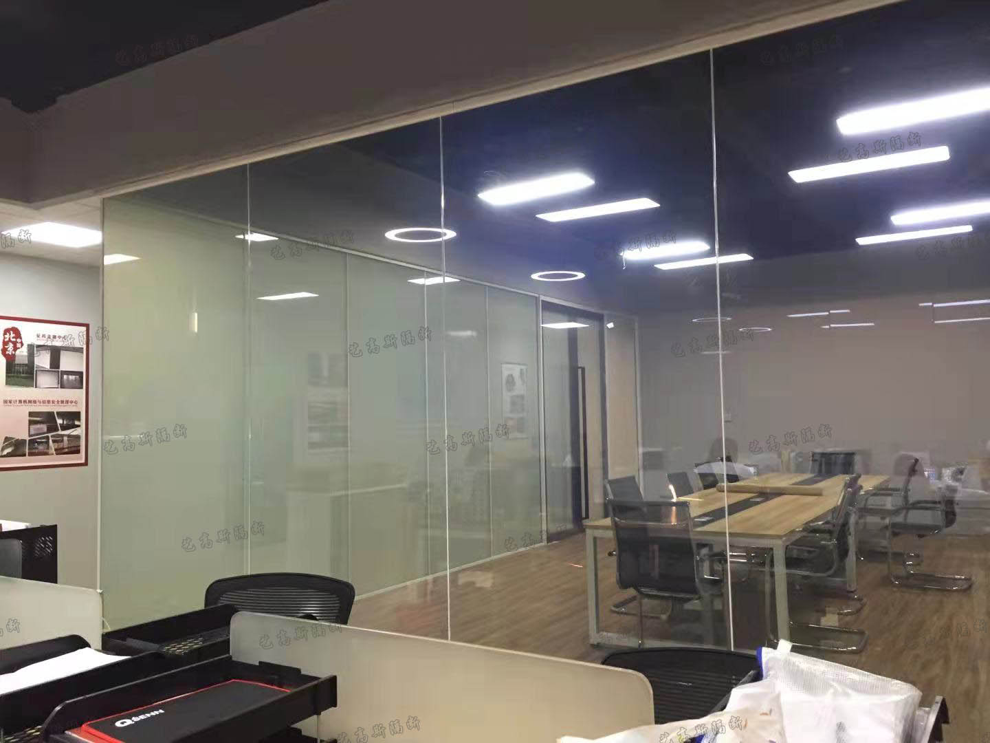 調光玻璃桃子视频在线观看