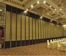 100型多功能會議廳活動桃子视频在线观看