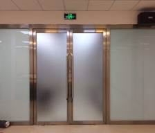 不鏽鋼玻璃桃子视频在线观看門